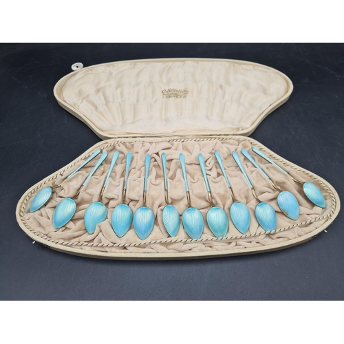 Lot 211       