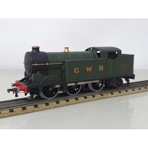 1084 - A Hornby Dublo factory repair GWR 0-6-2T, M, chassis shows no signs of use, early horseshoe body wit... 