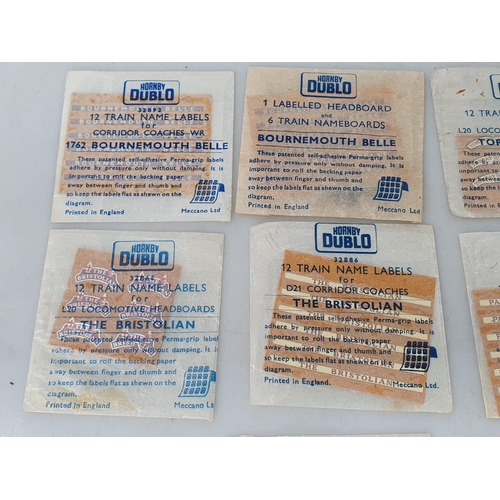 1095 - A pack of Hornby Dublo Bournemouth Belle Coach Names, a Set of Torbay Express and a Set of Bristolia... 