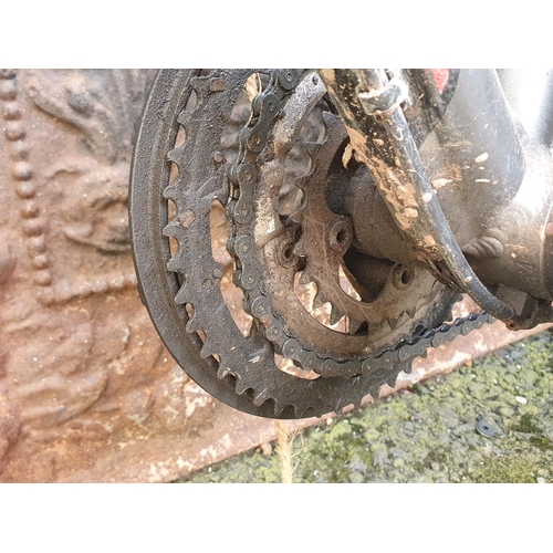 828 - A Cube Bicycle with Shimano gears