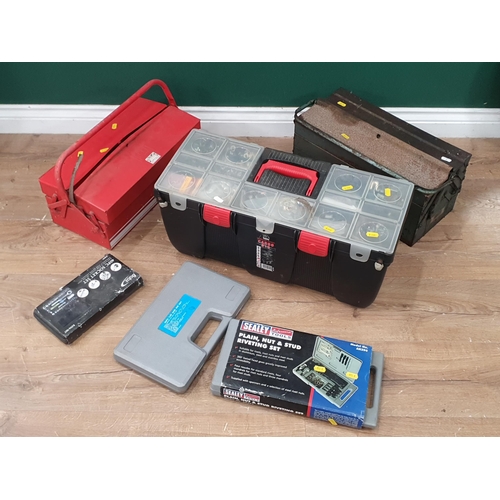 420 - A collection of various toolboxes with tools etc. (R3)