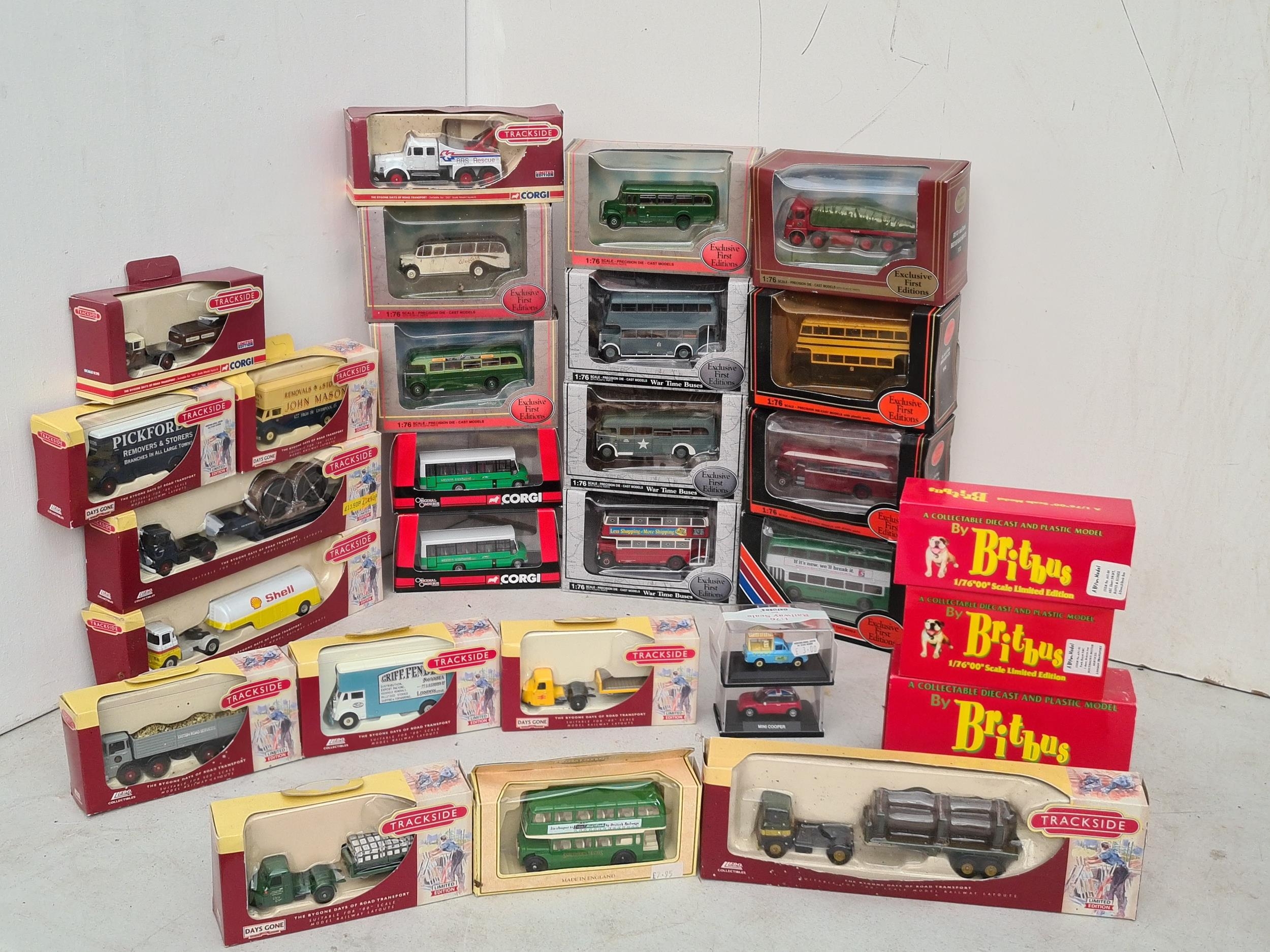 Ten boxed Exclusive First Edition 1:76 scale Buses and Commercial ...