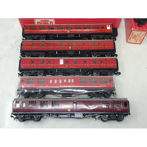 151 - Five boxed Hornby Dublo BR Coaches comprising 2x 4075 Passenger Brakes and 3x 4078 Composite Sleepin... 