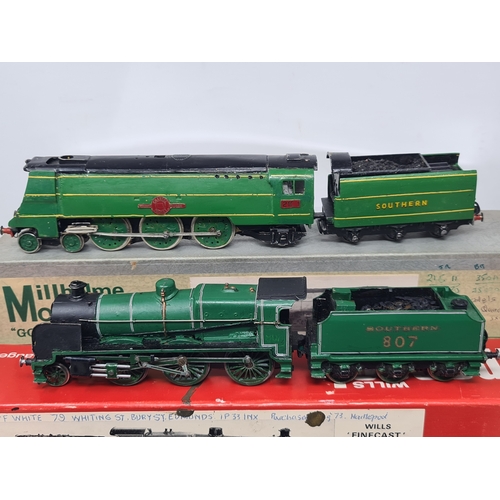 198 - Three finescale 4mm 00 gauge kit built SR Locomotives comprising Wills Finecast 4-4-0 Schools Class,... 
