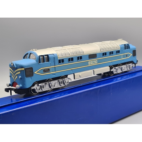 42 - A boxed Classic Collections limited edition C11 Prototype Deltic diesel Locomotive, M, box Nr perfec... 