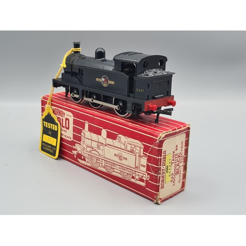82 - A boxed Hornby Dublo Export 2306 black 0-6-0T with NPC couplings and red plastic buffers, M. Box Ex-... 