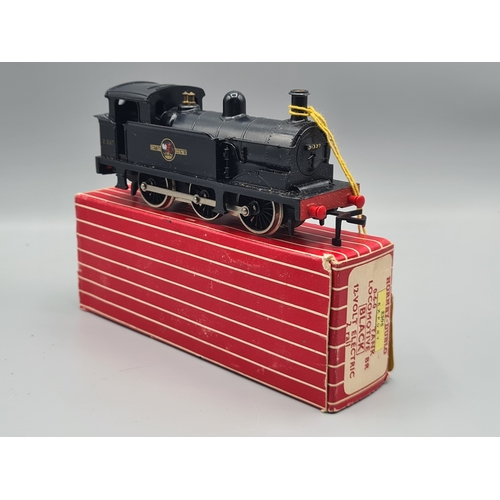 82 - A boxed Hornby Dublo Export 2306 black 0-6-0T with NPC couplings and red plastic buffers, M. Box Ex-... 