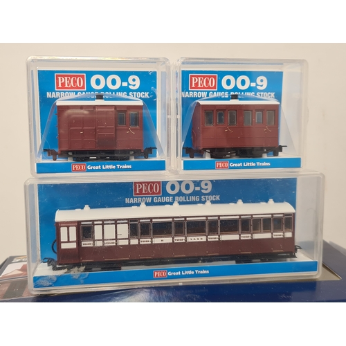 215 - A boxed Heljan 009 gauge Lynton & Barnstaple 2-4-2T Locomotive 'Lyn', a Peco Lynton & Barnstaple GR-... 