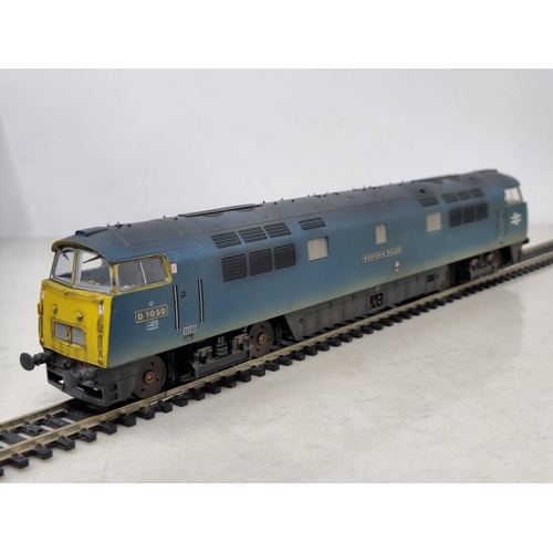 285 - A boxed Dapol 00 gauge D1003V Class 52 diesel Locomotive 'Western Ruler' in factory weathered BR blu... 