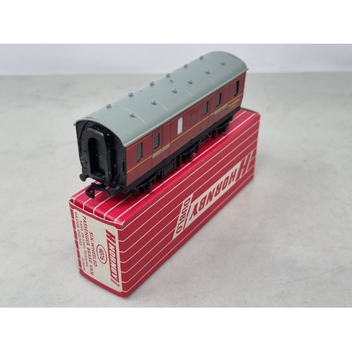 136 - A boxed Hornby Dublo 4076 Six-wheel Brake, superb example, box superb with correct type packing ring... 