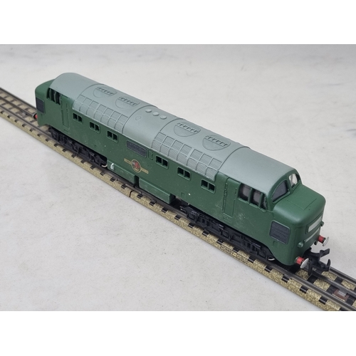 156 - A boxed Hornby Dublo 3232 Co-Co diesel Locomotive, Ex plus, box Ex