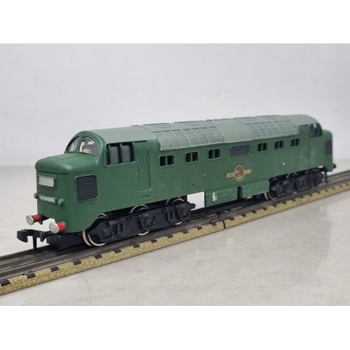 156 - A boxed Hornby Dublo 3232 Co-Co diesel Locomotive, Ex plus, box Ex