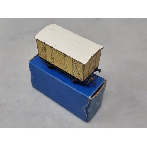 181 - A boxed Hornby Dublo D1 SR Meat Van, VG, some light crazing to roof and scratches to sides, 10/50 bo... 
