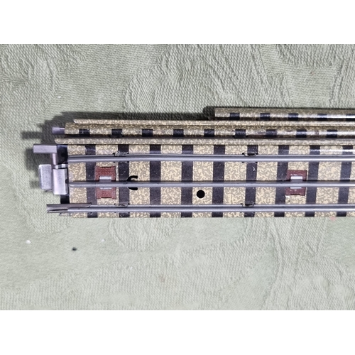 187 - A quantity of boxed Hornby Dublo 3-rail Track and two Wagons including 3x boxes EDB1 Straights, 1x b... 