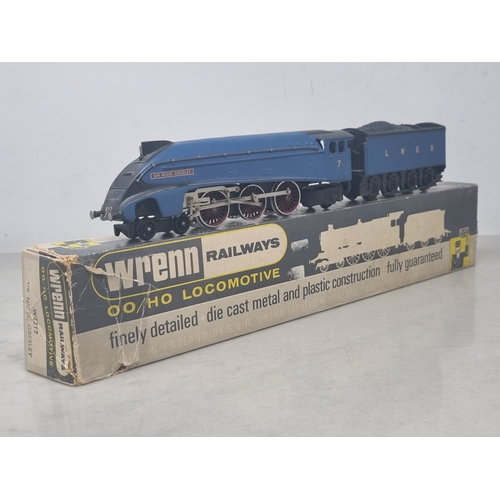 228 - A boxed Wrenn 00 gauge W2212 A4 Locomotive 'Sir Nigel Gresley' in LNER blue livery, Ex plus, box lid... 