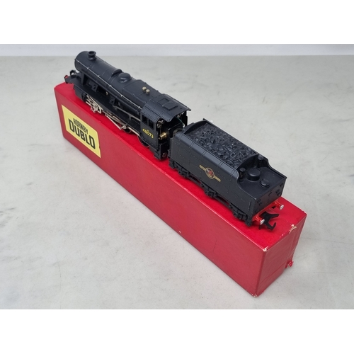 26 - A boxed Hornby Dublo Export 2324 2-8-0 8F Locomotive, unused in mint condition. Box superb, complete... 