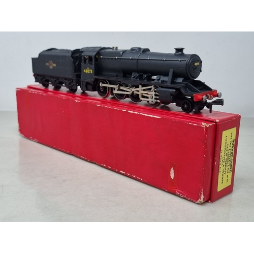 26 - A boxed Hornby Dublo Export 2324 2-8-0 8F Locomotive, unused in mint condition. Box superb, complete... 
