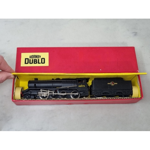 26 - A boxed Hornby Dublo Export 2324 2-8-0 8F Locomotive, unused in mint condition. Box superb, complete... 