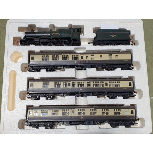 294 - A boxed Hornby 00 gauge R2432 limited edition Cathedrals Express Train Pack, VG, box Ex