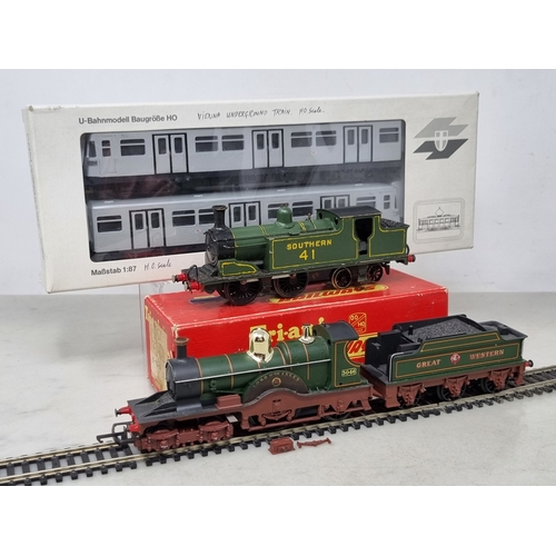 325 - An unboxed Triang Railways 00 gauge GWR 4-4-2 Locomotive 'Lord of the Isles' one box on side loose),... 