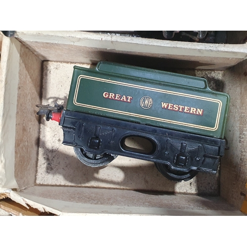 355 - A part boxed Hornby 0 gauge clockwork GWR No.1 Special Passenger Set with 0-4-0 Locomotive and tende... 