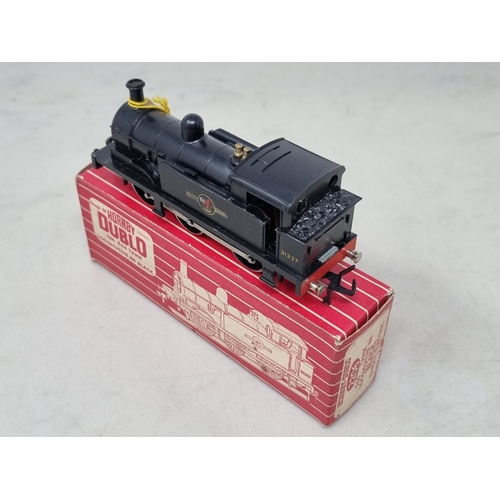 38 - A boxed Hornby Dublo 2206 black 0-6-0T Locomotive, M showing no signs of use. Late production versio... 