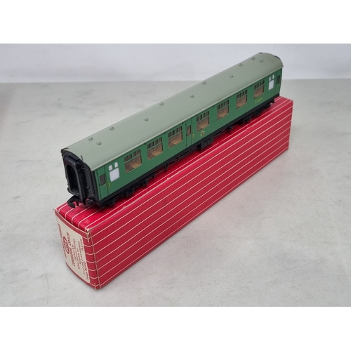 41 - Three boxed Hornby Dublo SR Corridor Coaches comprising 4054 and 2x 4055, all M showing no signs of ... 