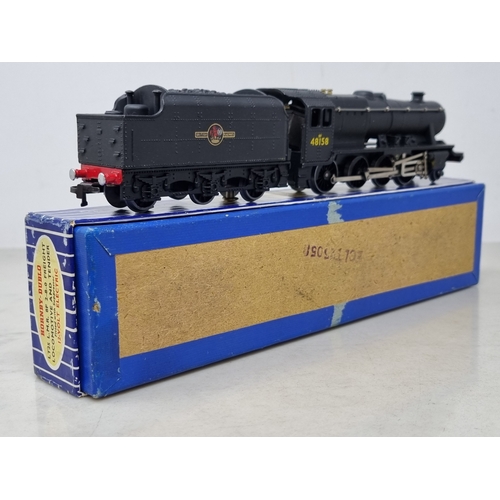 53 - A boxed Hornby Dublo LT25 2-8-0 8F, M, has been lightly run, box Nr perfect. Complete with instructi... 