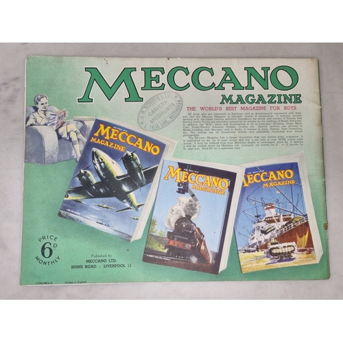 75 - A 1939-40 Hornby Book of Trains, superb example, shop stamp to rear for 'J.R. Norris, Nottingham'