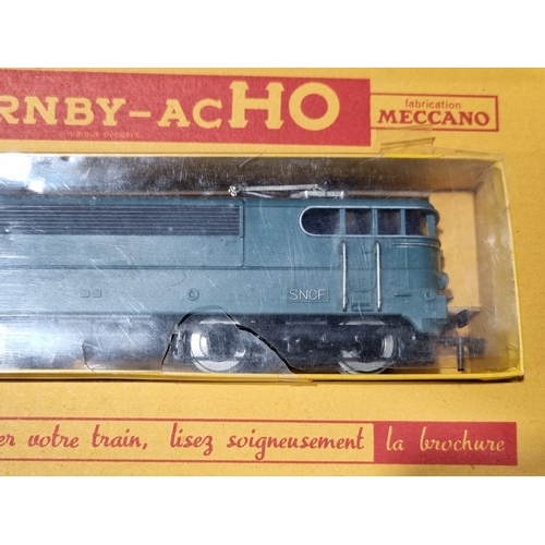 93 - A boxed Hornby Acho 6100 Passenger Set, M, box superb, complete with instructions