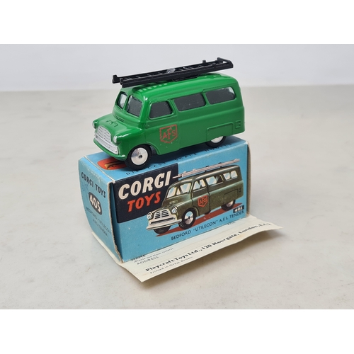 432 - A boxed Corgi Toys No.405 Bedford 'Utilecon' Tender, Nr M, box Ex plus