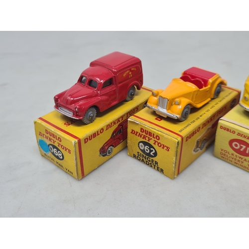 85 - Five boxed Dublo Dinky Toys comprising 076 Lansing Bagnall Tractor and Trailer, 071 Volkswagen Deliv... 