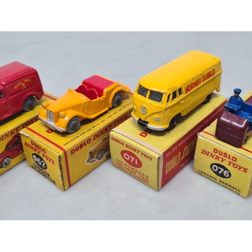 85 - Five boxed Dublo Dinky Toys comprising 076 Lansing Bagnall Tractor and Trailer, 071 Volkswagen Deliv... 