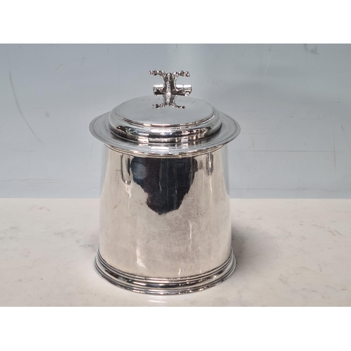 102 - A Charles 11 silver plain lidded Tankard with double scroll thumb piece, flat section lid, London 16... 