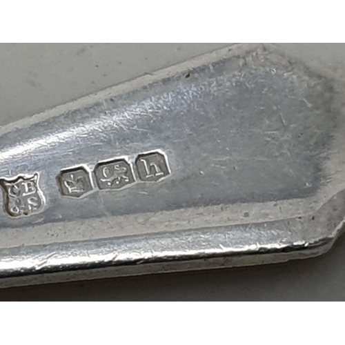 61 - A George V silver Dessert Spoon with trefid finial, Sheffield 1925, 44gms