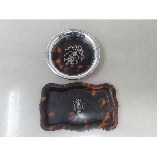 81 - A George V silver and tortoiseshell circular Dish with musical trophy and ribbon decoration, London ... 