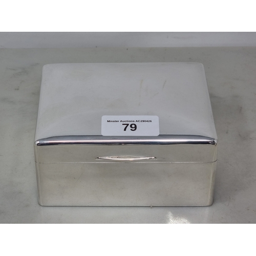 79 - A George V plain silver Cigarette Box, Sheffield 1934, maker: Walker & Hall