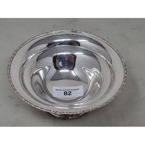 82 - An Edward VII silver circular Bowl on pedestal base, Birmingham 1970, 105gms