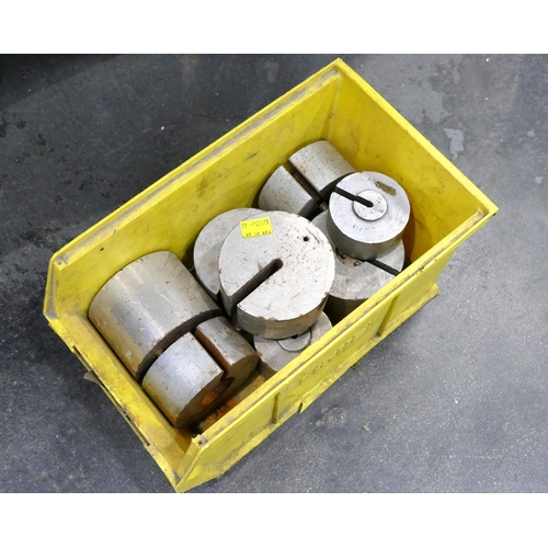 306 - Box of potato scale weights