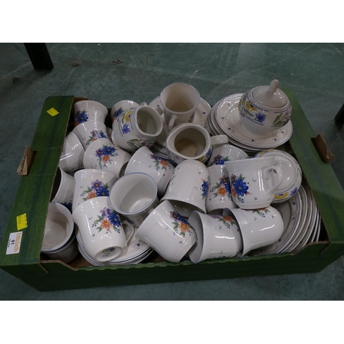 91 - Large quantity of Petits Fleurs tea and dinnerware