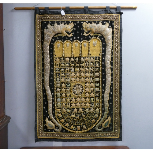 18 - Middle Eastern wall hanging, 86 cm x 130 cm