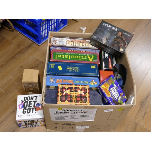 90 - Box of games and puzzles including Dungeon & Dragons starter set, Unbroken a Game of Survival, D... 