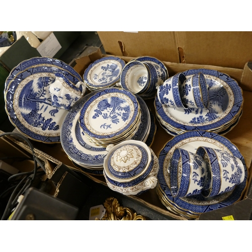 283 - Box of Booth's Real Old Willow pattern and other blue and white plates and teaware