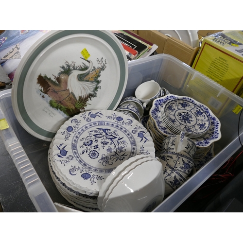 328 - Box of blue and white china,- Meakin Blue Nordic pattern and Portmeirion Birds of Britain plate etc