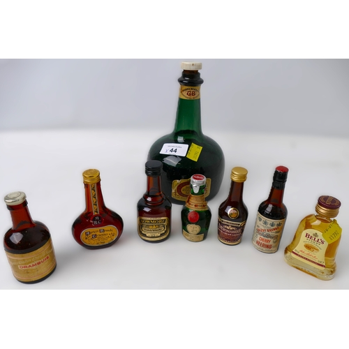 44 - Vintage alcohol - miniatures etc