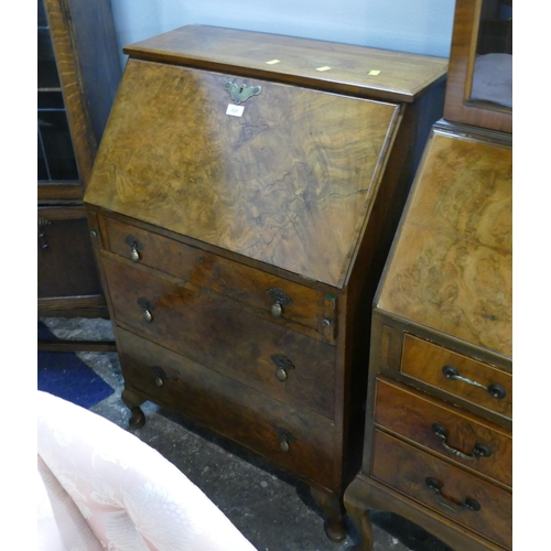 525 - Reproduction burred bureau