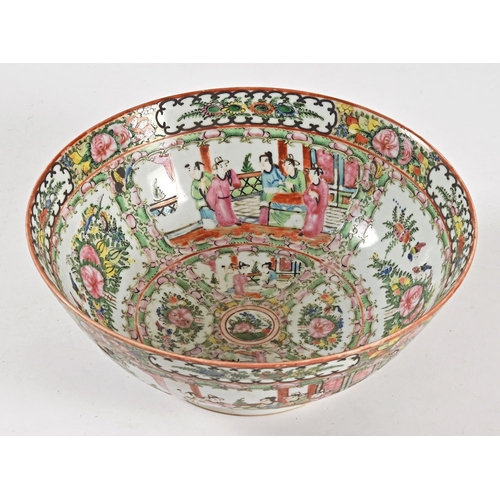 57 - A large Chinese Cantonese fruit bowl. Diameter 30 cm.
