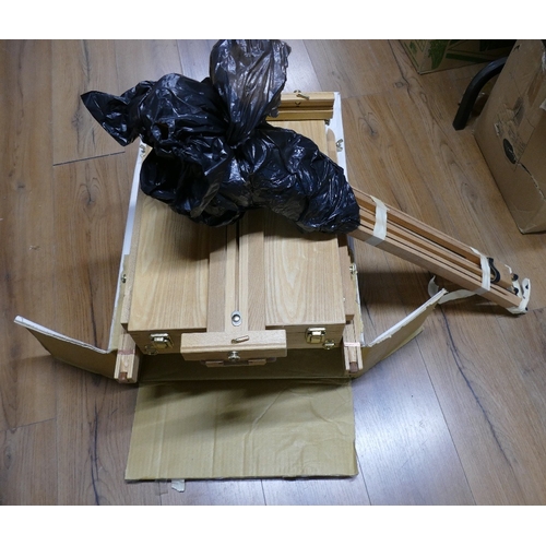 70 - Boxed Crimson and Blake artist easel