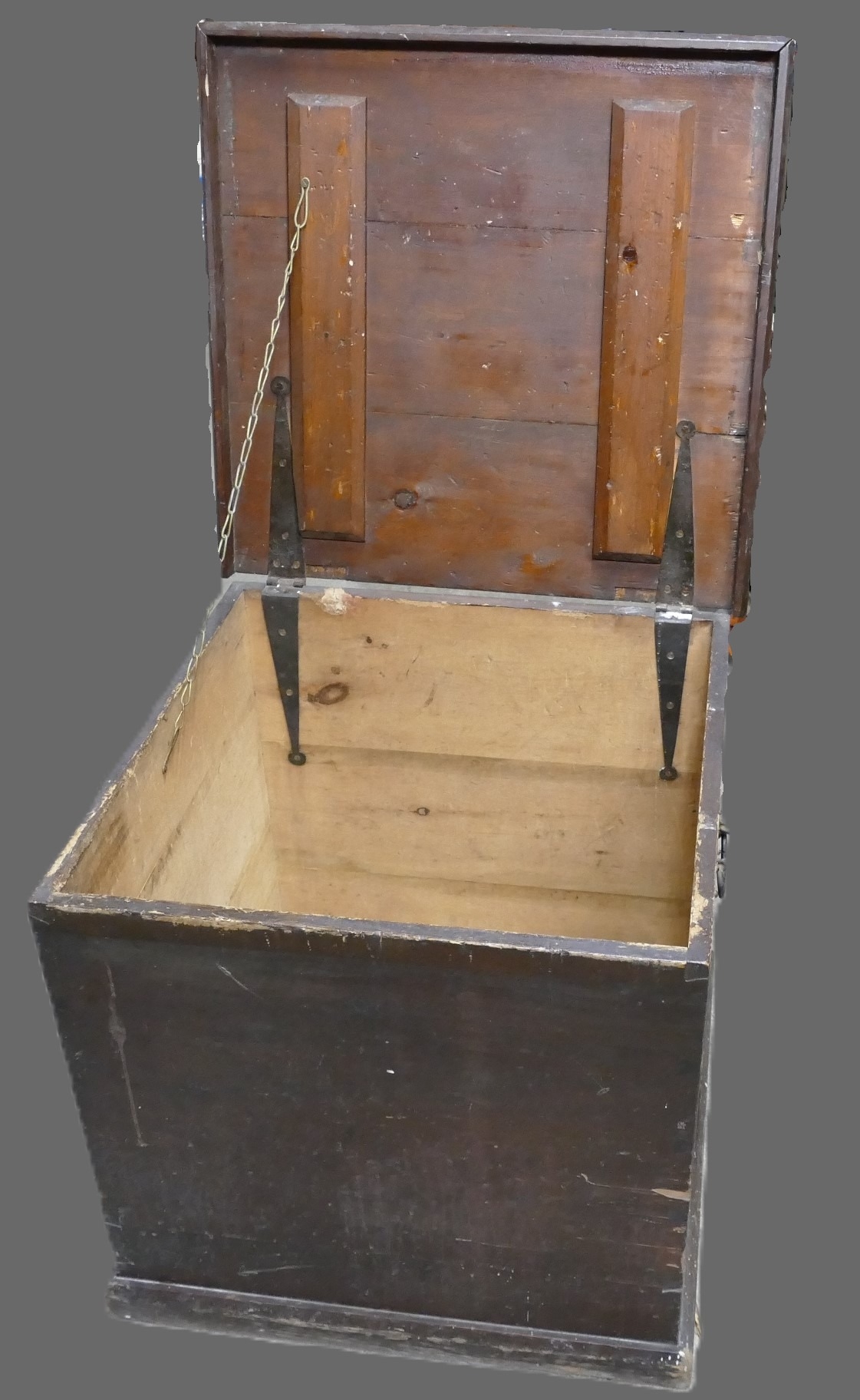 Large vintage wooden tool box measuring 64cm wide, 63cm deep, 60cm high.