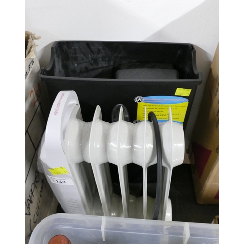 143 - Electric radiator and paper shredder